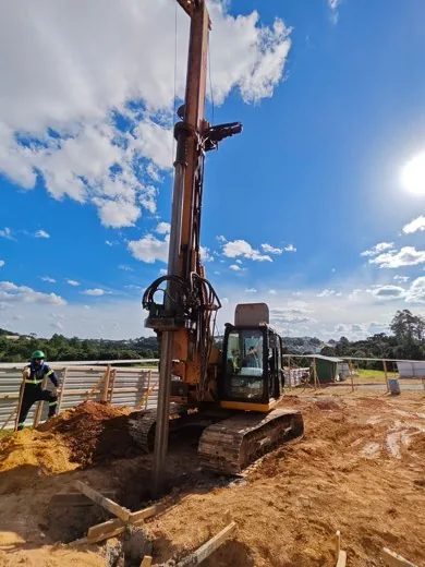 Obras Iron Fundações