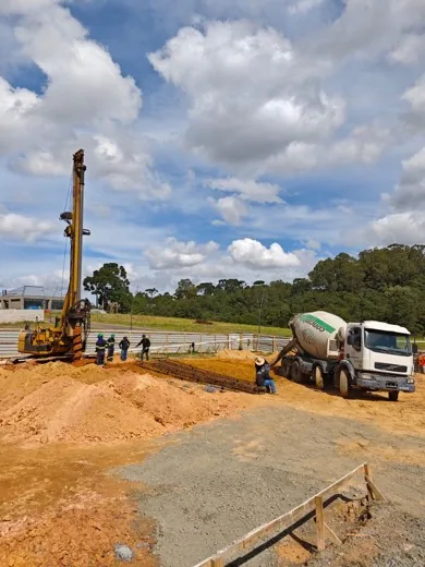 Obras Iron Fundações