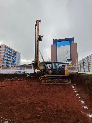 Obras Iron Fundações